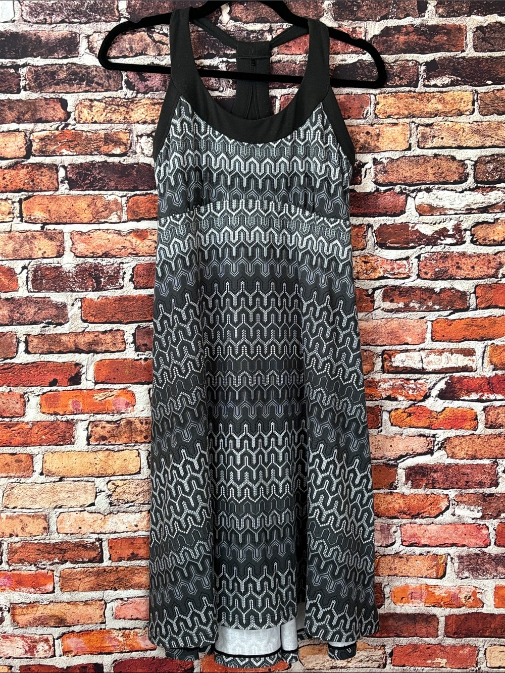 Prana Black & Gray Patterned Racerback Midi Dress Built-In Bra Size Small